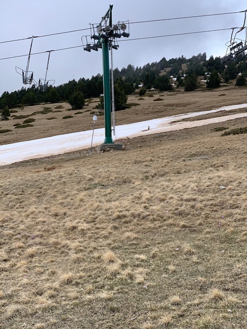 Telecadira a la pista Costa Rasa de La Molina
